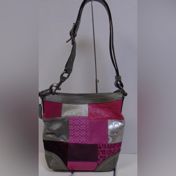 COACH HOLIDAY Grey/Pink Leather/Mixed Signature Patchwork Crossbody Purse EUC - Picture 16 of 17